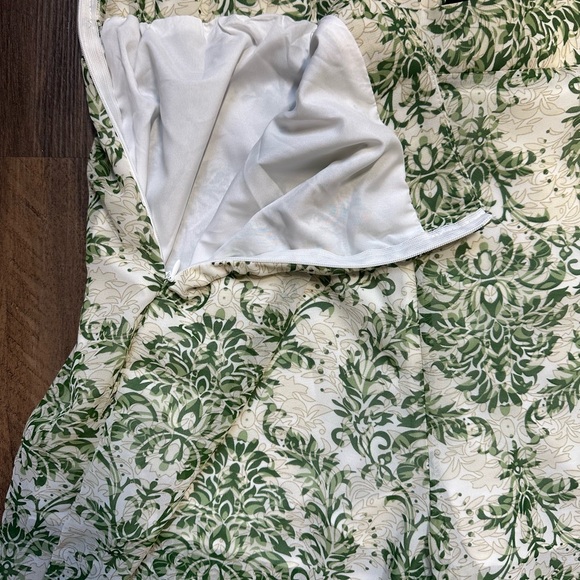 Allover Green Floral Curve Sheer Pants with Built-in-Shorts - Picture 2 of 4